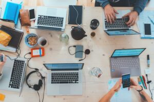 Transformer la curiosité des utilisateurs ultra-connectés avec Performance Max. 